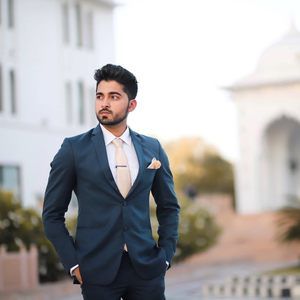 Meet your Posher, Abhijeet